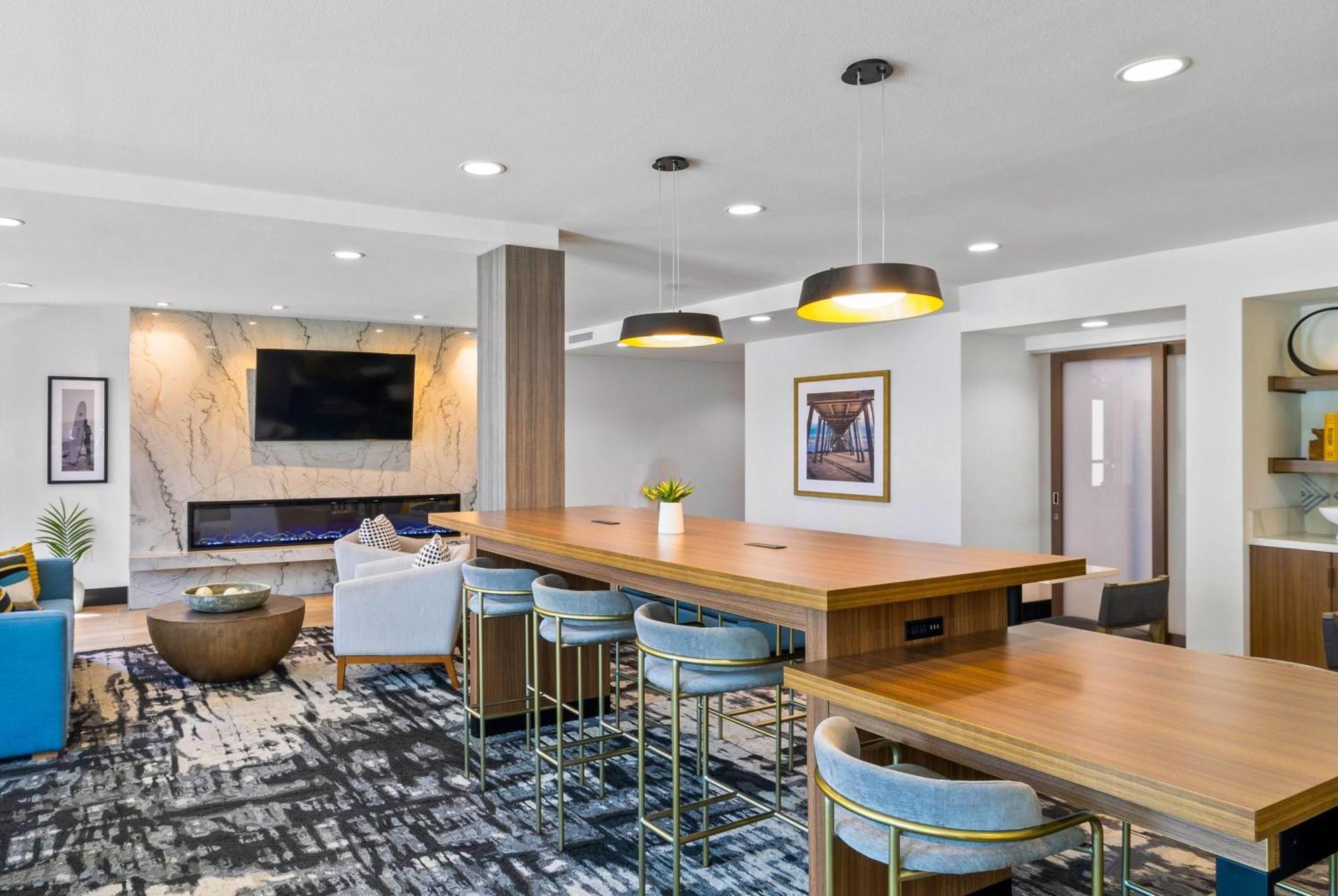 La Quinta Inn & Suites By Wyndham Santa Cruz Eksteriør bilde